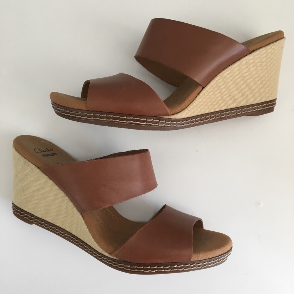 Clarks wedges NWOT